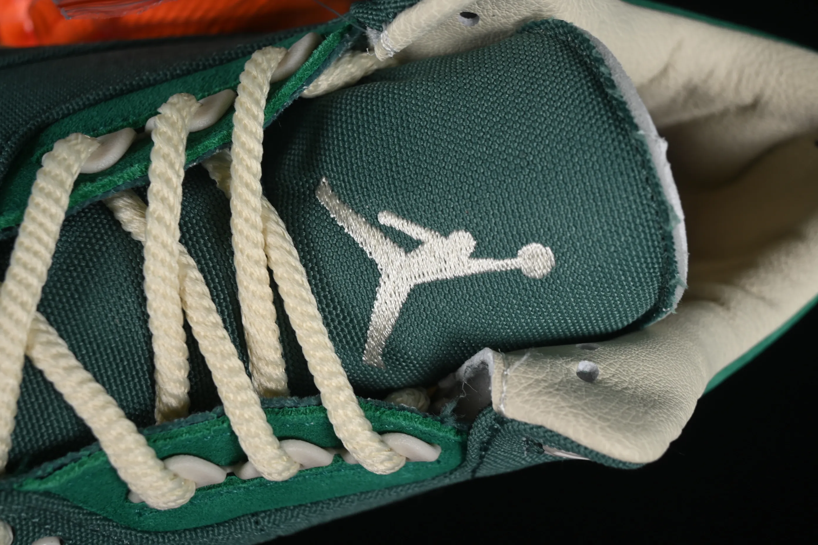 All categories Air Jordan Jordan series basketball shoes Air Jordan 3 Nina Chanel Abney x Air Jordan 3 Retro AJ3 Joe 3 New York artist jointly signed FZ7974-300